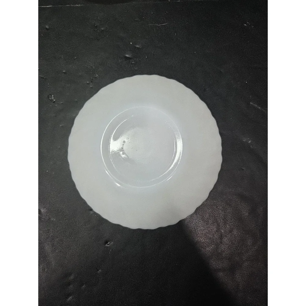 Termocrisa Milk Glass Bread Plates,‎ Translucent Swirl Plates, Vintage Set of 4